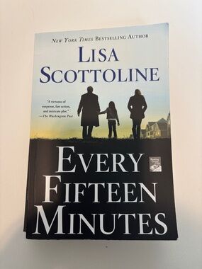 Every Fifteen Minutes by Lisa Scottoline Paperback  book